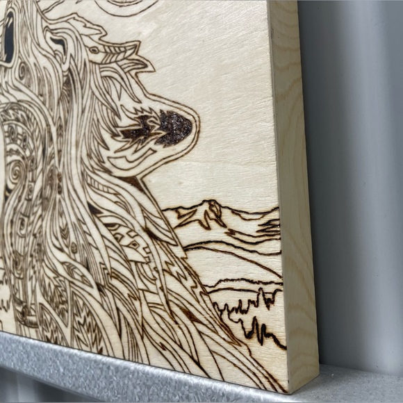 Wolf Howling at Moon Wood Burning Wall Hanging Decor Handmade Pyrography - Picture 6 of 8